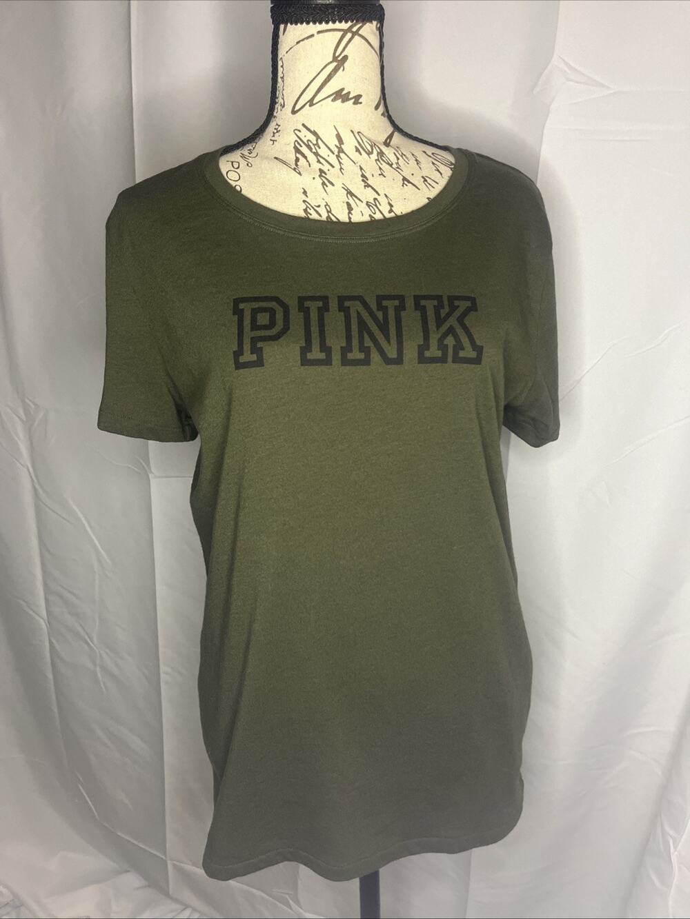 Pink Victoria’s Secret Short Sleeved T Shirt Army Green Women’s Size Medium